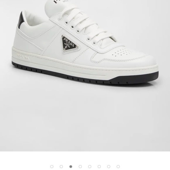 Prada bicolor calfskin low top sneakers - Picture 3 of 11